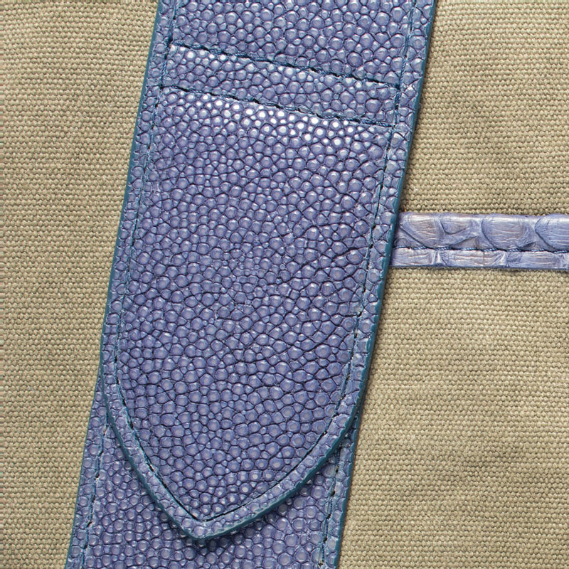 An example of groove-stitched galuchat